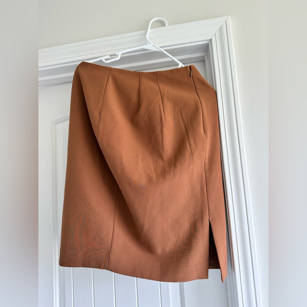 Express 🐻🤎 Pencil Skirt - Picture 2 of 3
